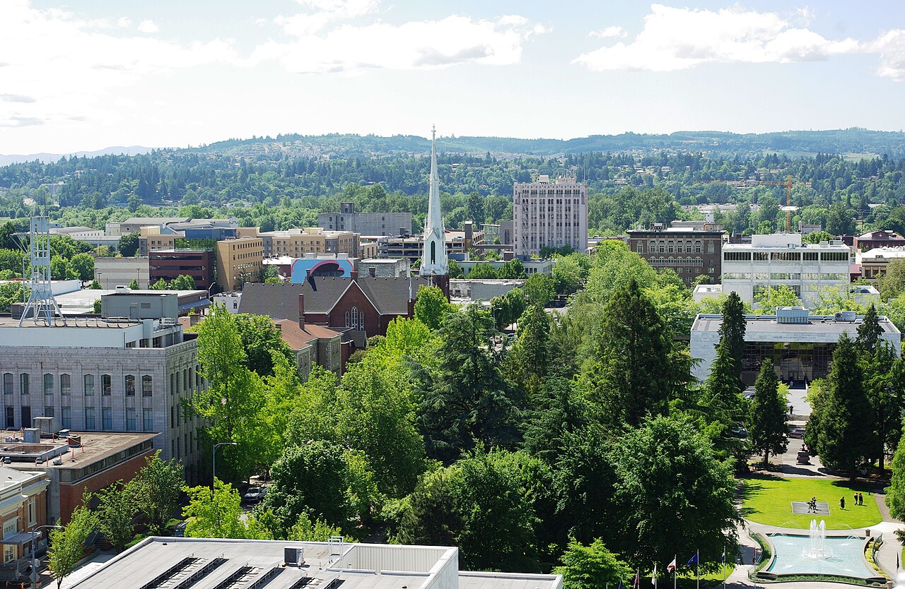 Salem, Oregon skyline